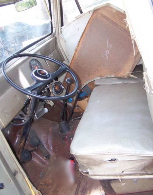 1962 willys station wagon with plow & nj title car is in running condition jeep