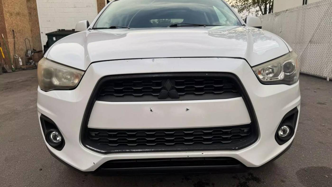 2014 mitsubishi outlander sport es