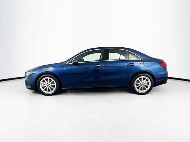 2022 mercedes-benz a-class a 220