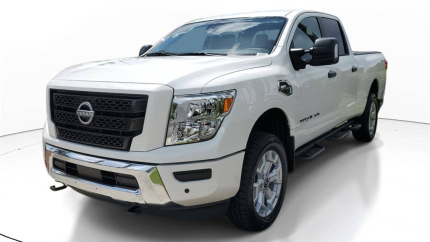2023 nissan titan xd sv