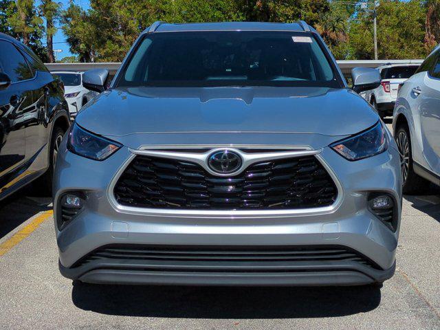 2022 toyota highlander xle