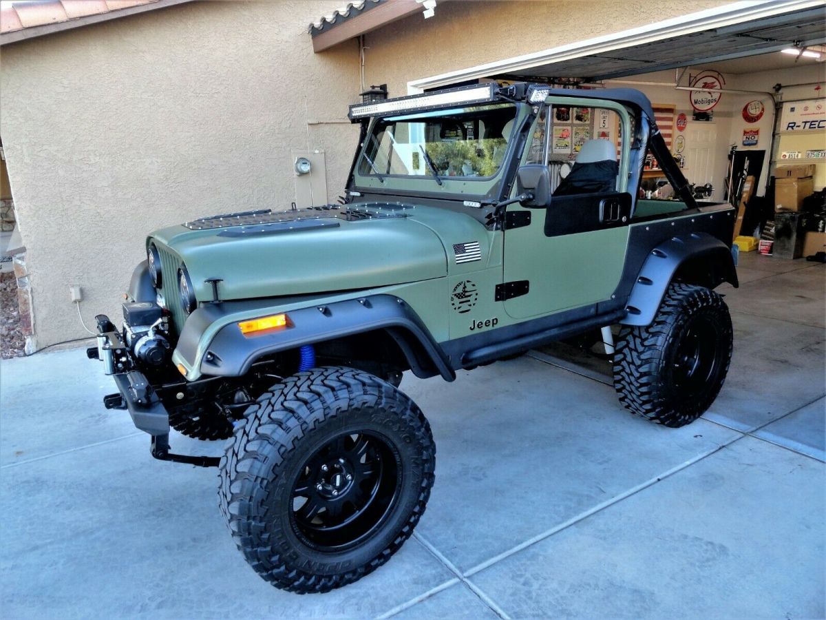 1985 jeep cj7 4 by 4 - high end build - chevy v8 350 - auto trans - locker