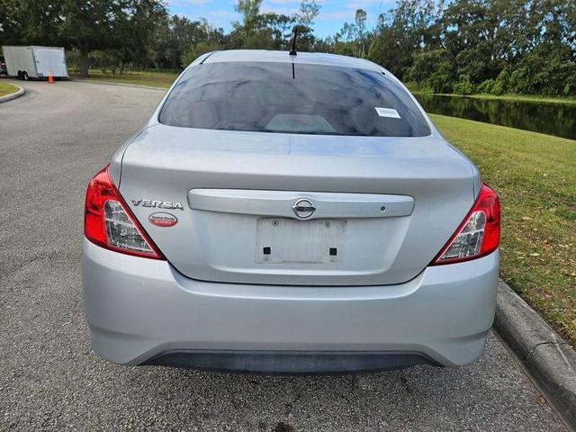2015 nissan versa 1.6 s