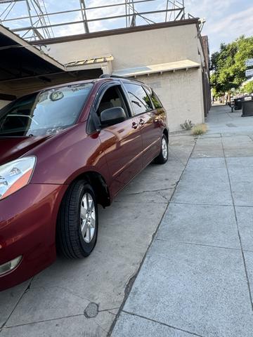 2008 toyota sienna le