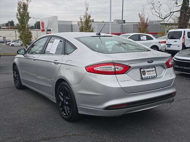 2014 ford fusion se