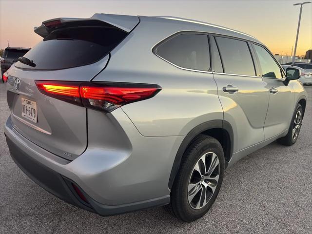 2021 toyota highlander xle