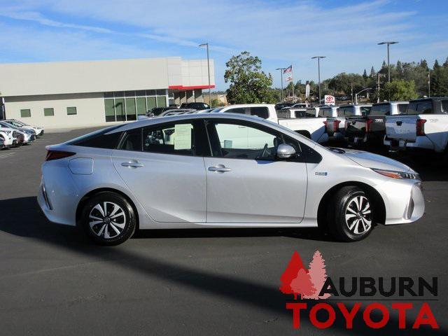2019 toyota prius prime plus