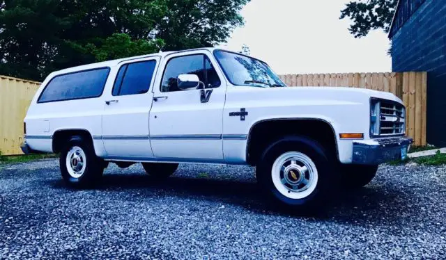 1987 chevrolet suburban "barn find" 47,000 original miles