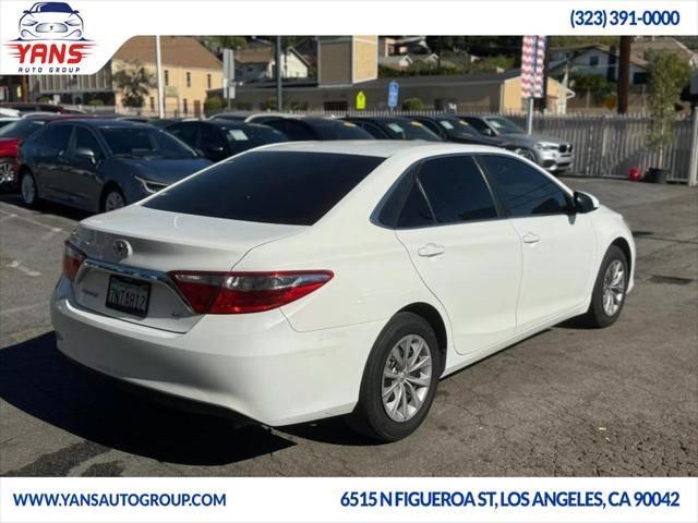 2016 toyota camry se