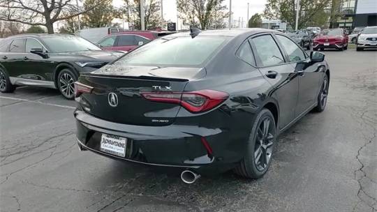 2025 Acura TLX