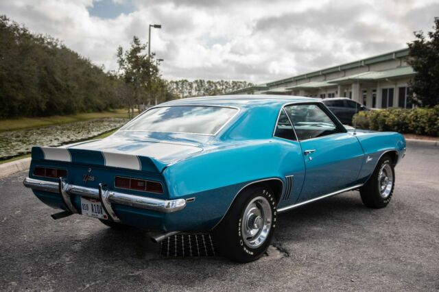 real 1969 camaro x77 z-28a real 1969 camaro x77 z 28 in mint condition. 4 speed