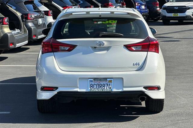 2018 toyota corolla im base