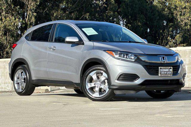 2022 honda hr-v lx