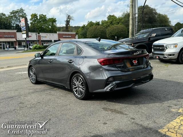2022 kia forte gt-line