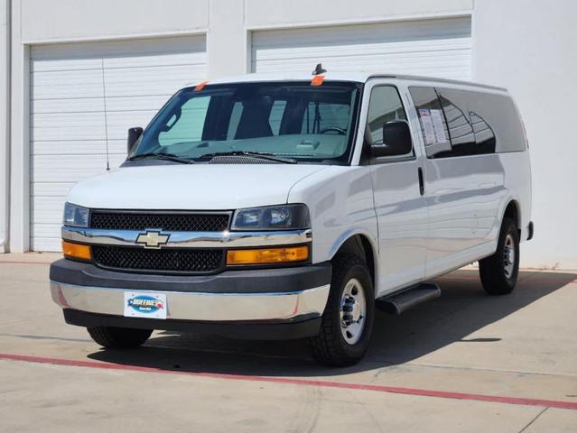 2020 chevrolet express 3500 lt