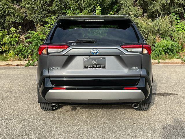 2022 toyota rav4 hybrid se