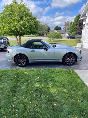 2018 fiat 124 spider abarth