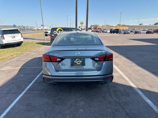 2020 nissan altima 2.5 sv