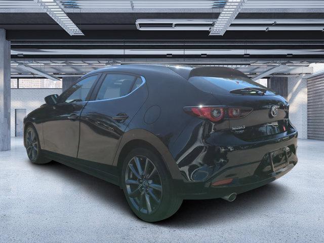 2022 mazda mazda3 fwd w/preferred package