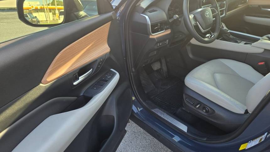 2024 toyota grand highlander limited