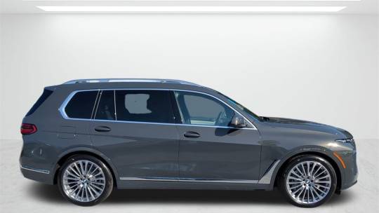 2025 BMW X7