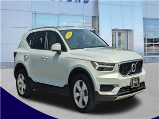 2020 Volvo XC40 t5 momentum