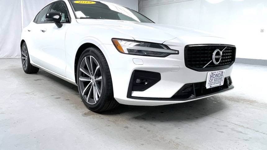 2022 volvo s60 b5 momentum