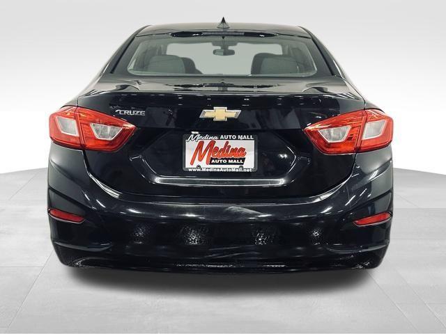 2017 chevrolet cruze ls