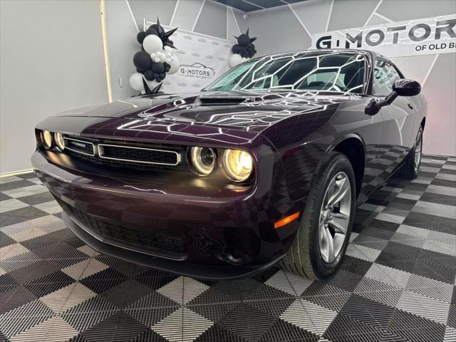 2020 dodge challenger sxt