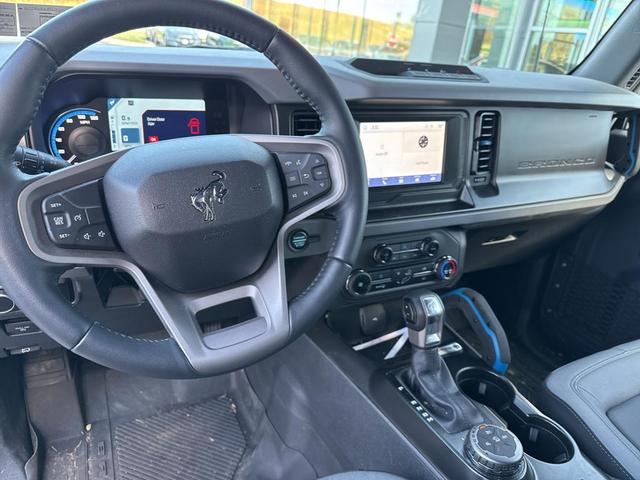 2023 ford bronco black diamond