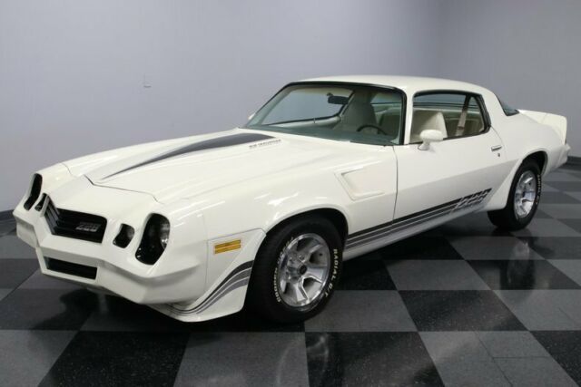 classic vintage z28 white gray stripes holley flowmaster edelbrock sony