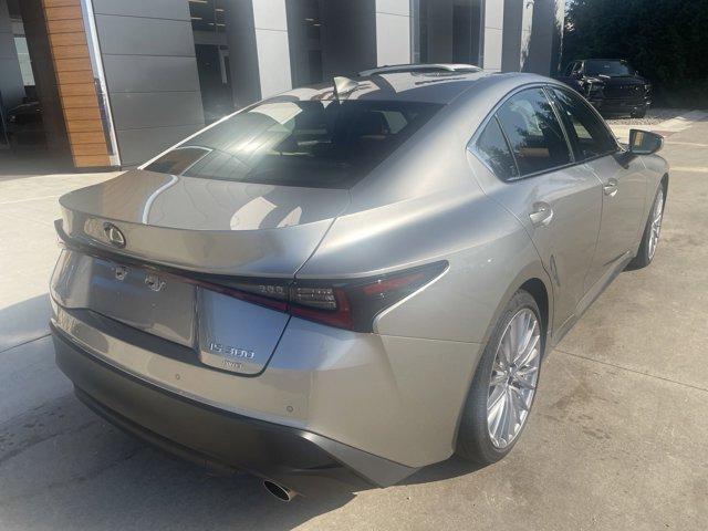 2023 lexus is 300 base