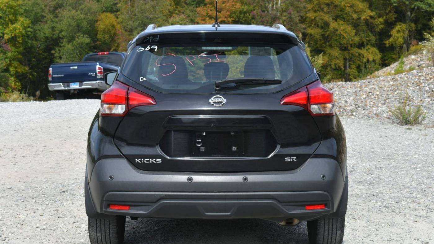 2020 nissan kicks sv