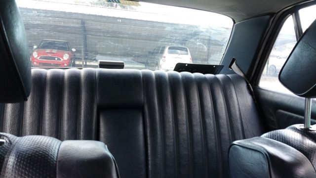 1982 mercedes 300d - well maintained