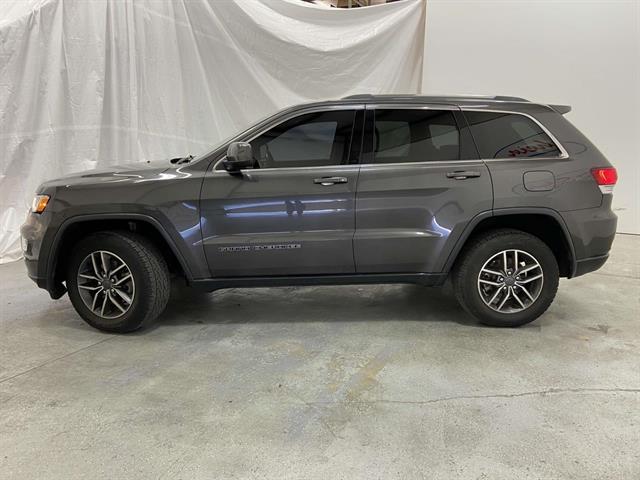 2020 jeep grand cherokee laredo