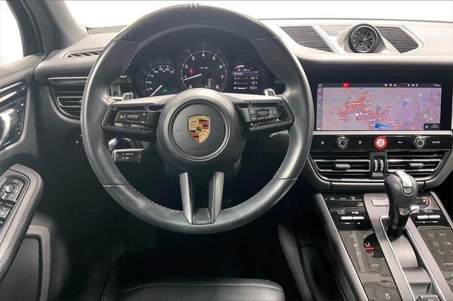 2022 porsche macan base