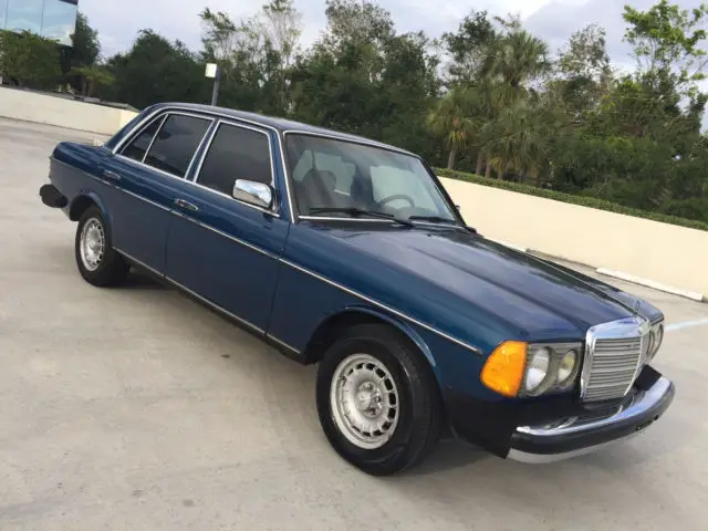 classic w123 mercedes 300d turbodiesel low miles garage kept collector's item