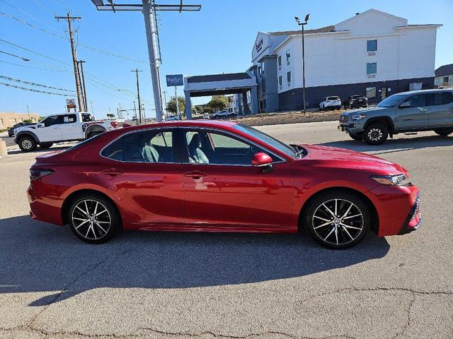 2023 toyota camry se