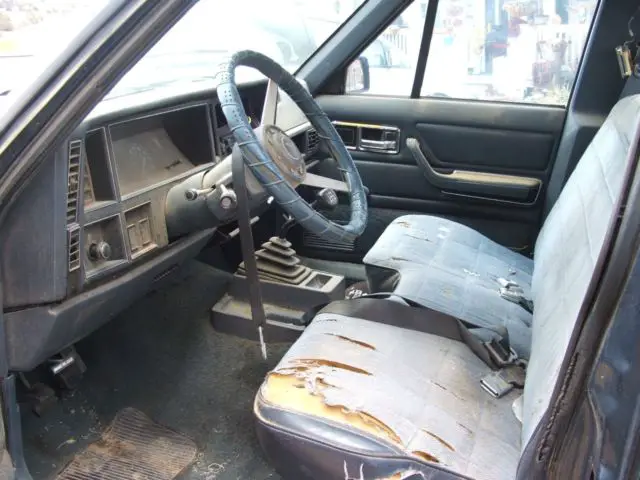 1988 jeep comanche truck