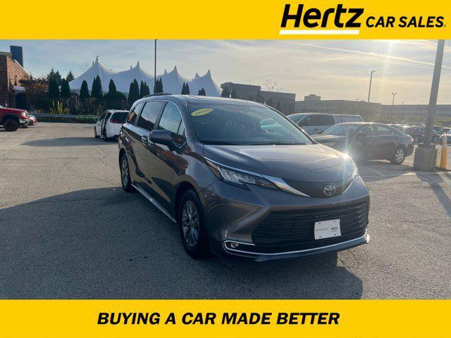2023 toyota sienna xle 8 passenger