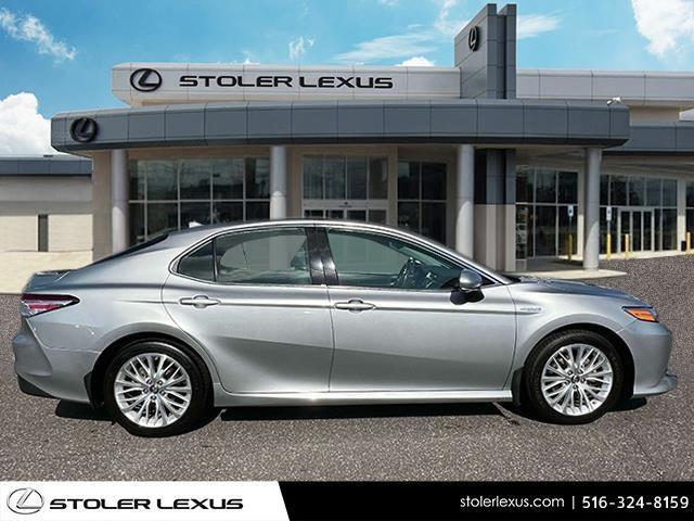 2019 toyota camry hybrid xle