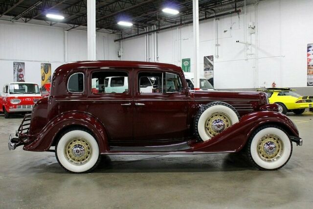 1935 buick roadmaster 17054 miles red 320ci manual