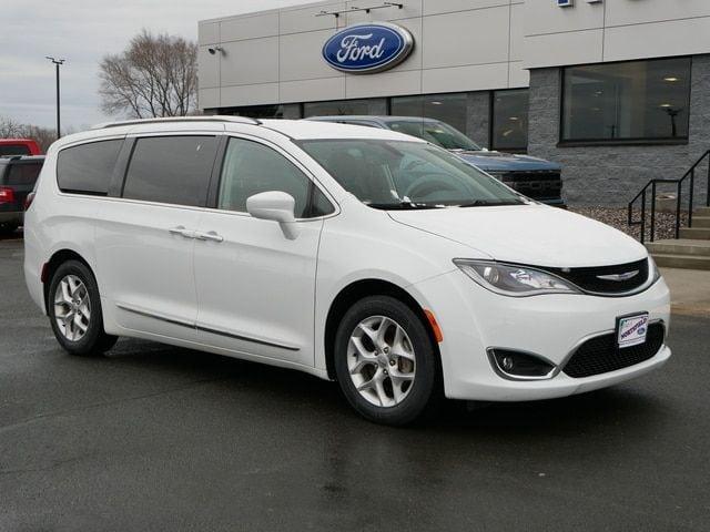 2020 chrysler pacifica touring l in northfield, minnesota