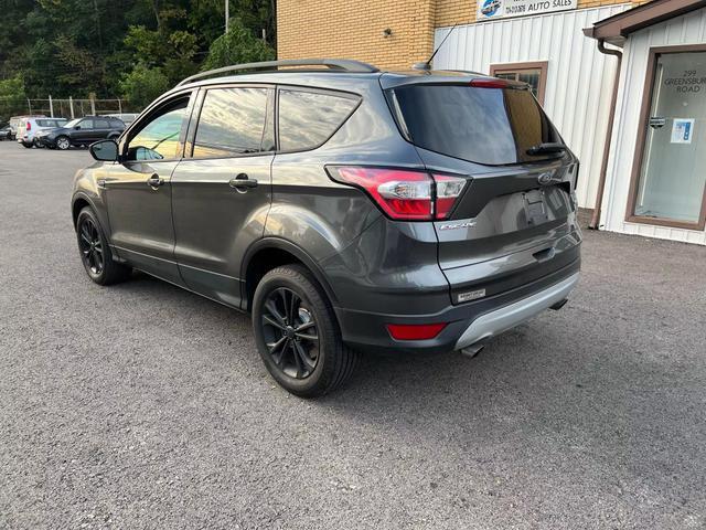 2018 ford escape se