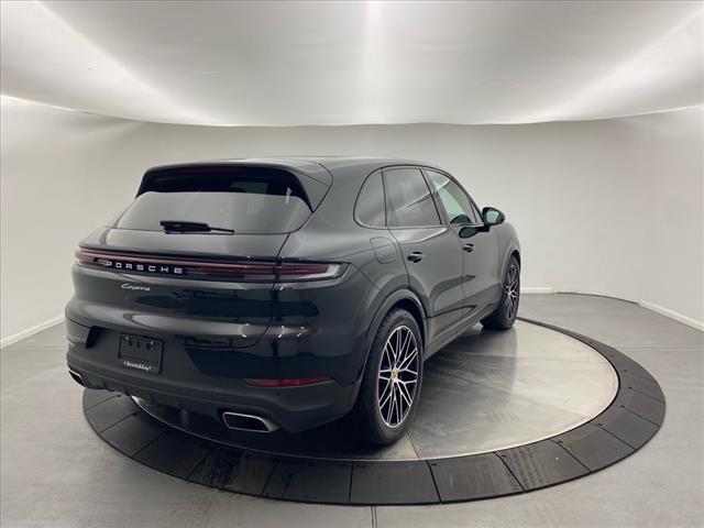 2024 porsche cayenne base