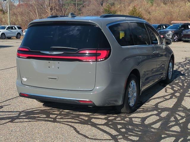 2022 chrysler pacifica touring l