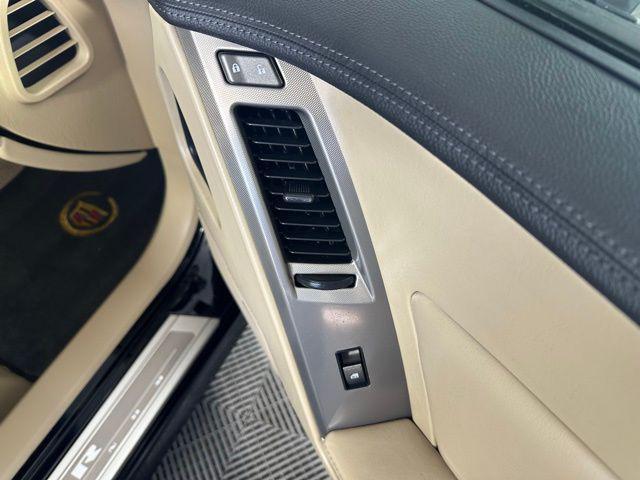 2009 cadillac xlr base