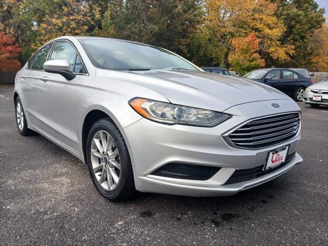 2017 ford fusion se