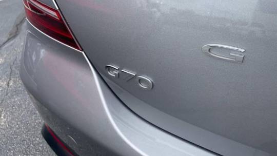 2023 Genesis G70