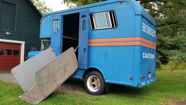 1985 gmc sierra 7000 horse transport truck - aero-liner (frank imperatore)